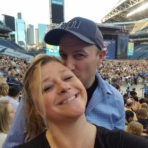 Meet your Posher, Christy